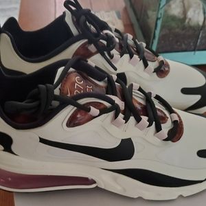 NIB Nike Airmax 270 Womens 8.5